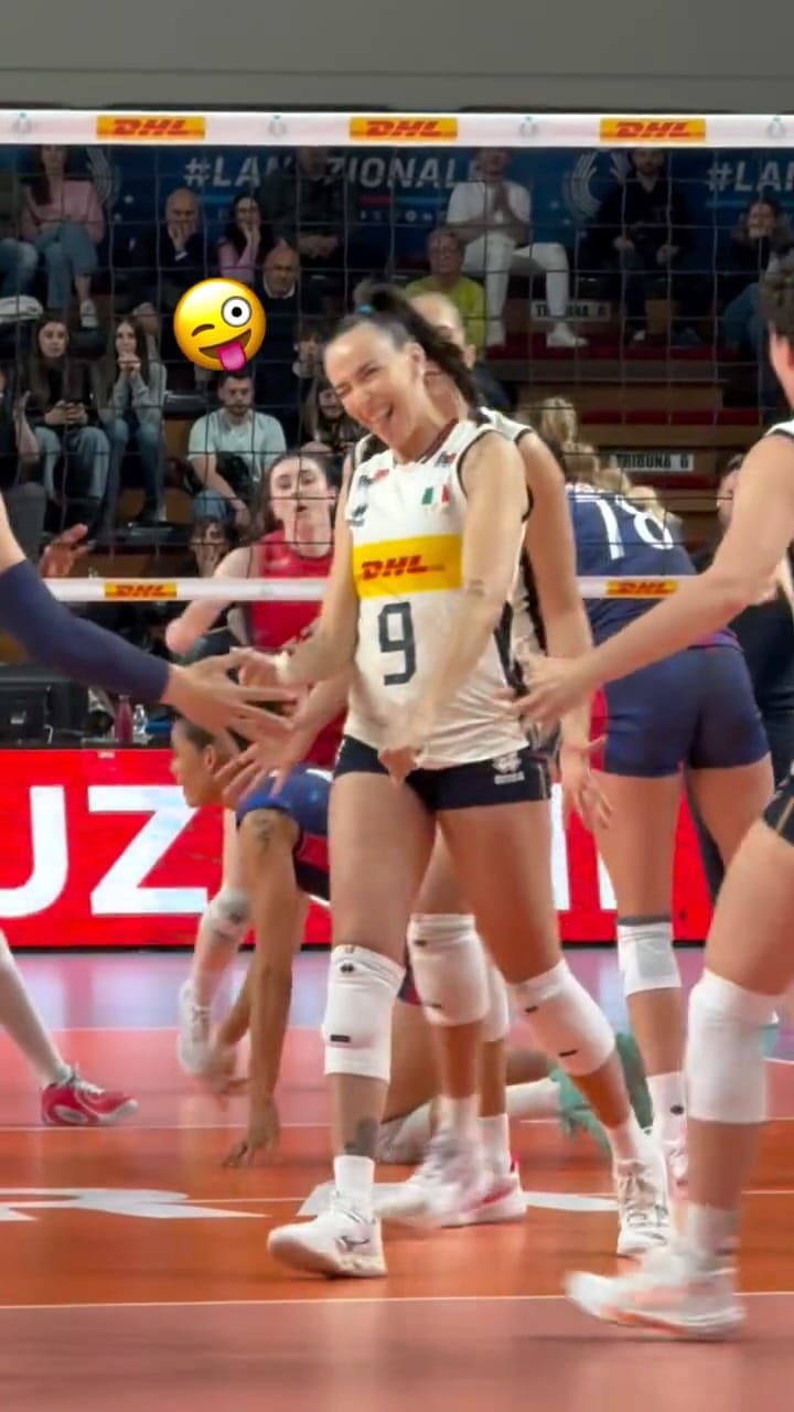 Post 4 by Yasmina Akrari on Instagram (video)