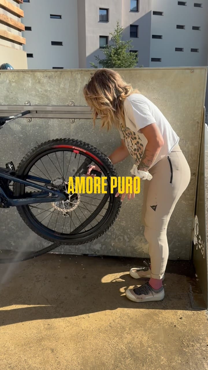 Post 3 by Ilaria Zampino LittleZa on Instagram (video)
