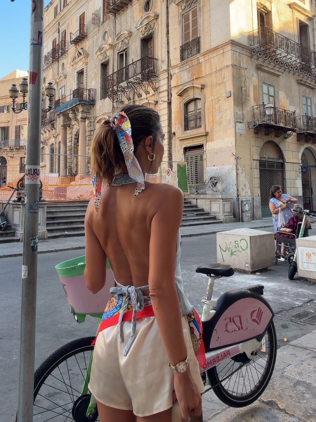 Post 7 by ℕ𝕚𝕟𝕚 | ℂ𝕠𝕟𝕥𝕖𝕟𝕥 ℂ𝕣𝕖𝕒𝕥𝕠𝕣 on Instagram (carousel)