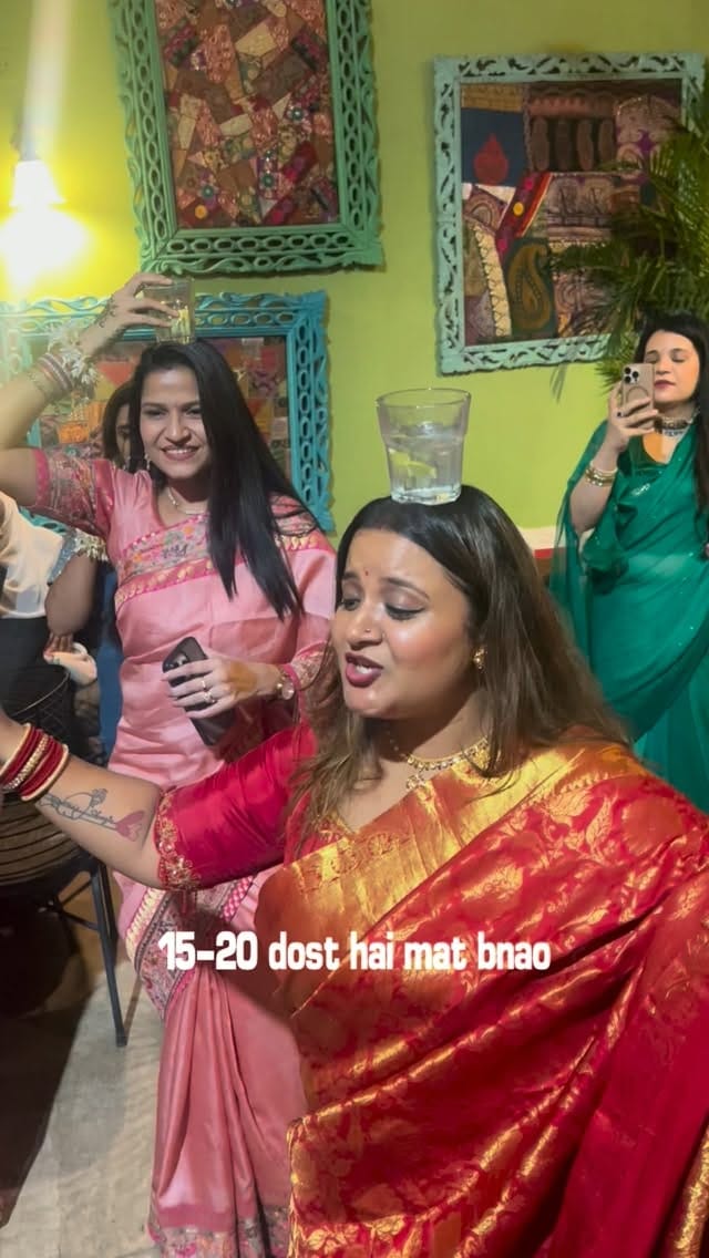 Post 1 by Riya Jhalani on Instagram (video)