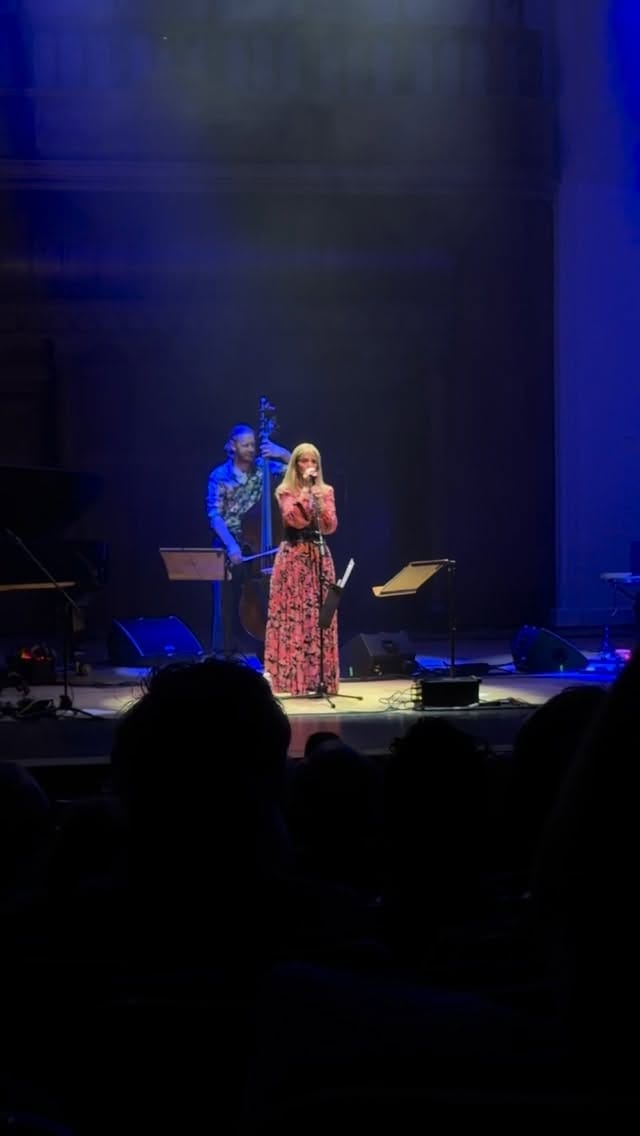 Post 5 by Cara Dillon on Instagram (video)