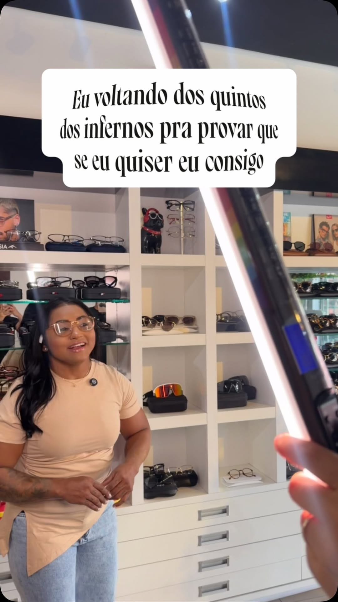 Post 5 by Viviane Sucuri on Instagram (video)