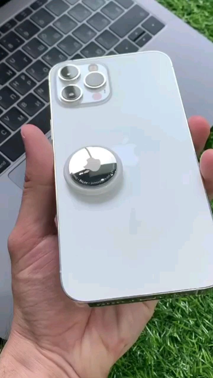 Post 9 by Jai Apple Store on Instagram (video)