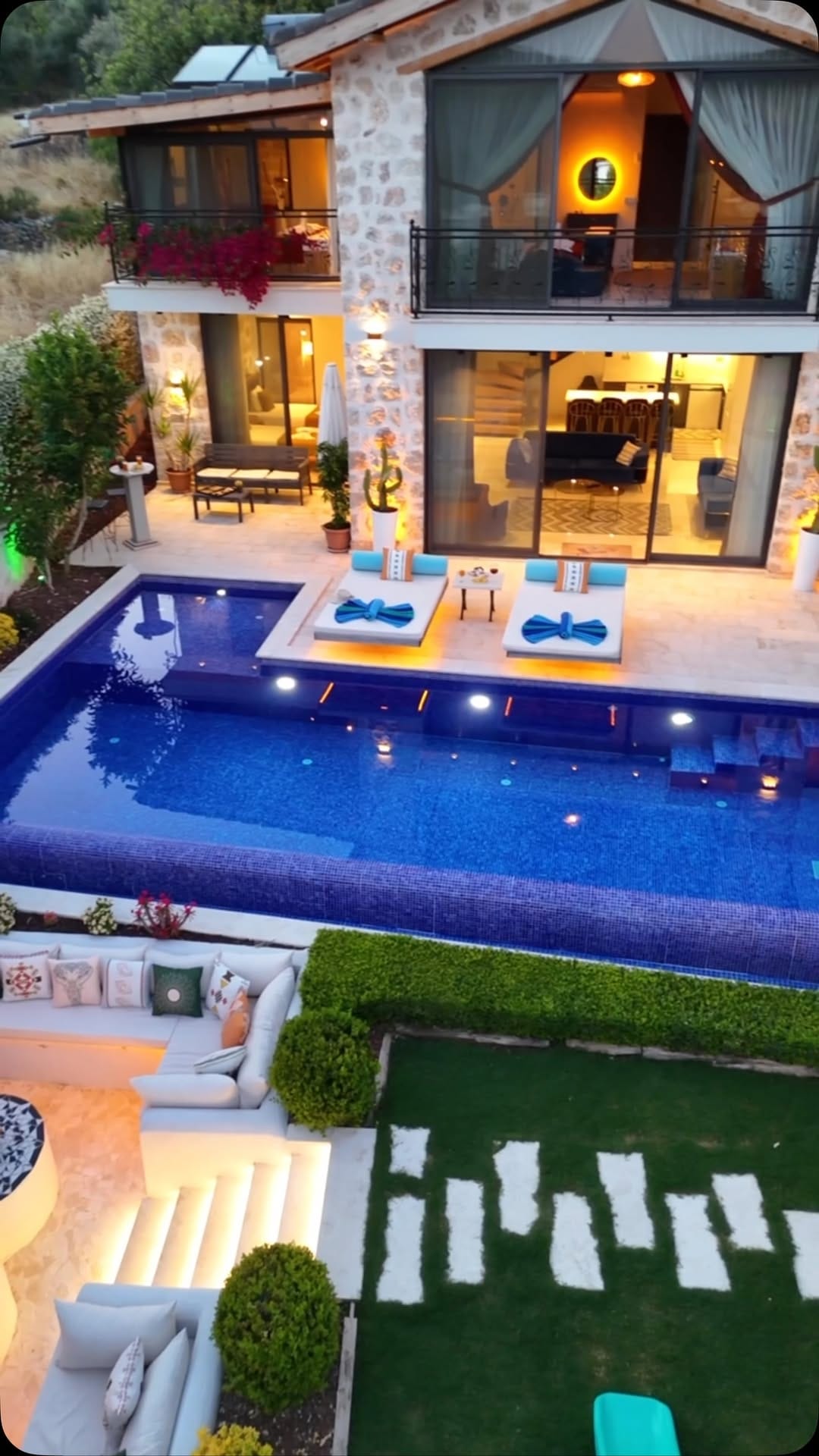 Post 7 by Kaştavillam | Kiralık Tatil Villaları on Instagram (video)