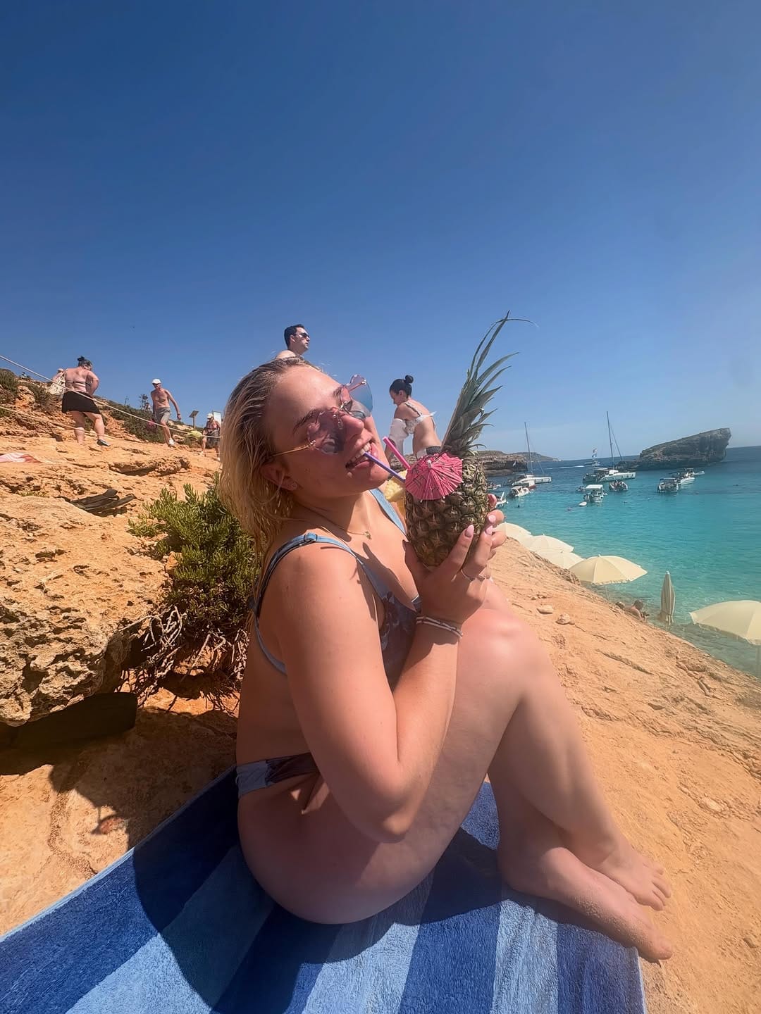Post 6 by Natálie Taschlerová on Instagram (carousel)