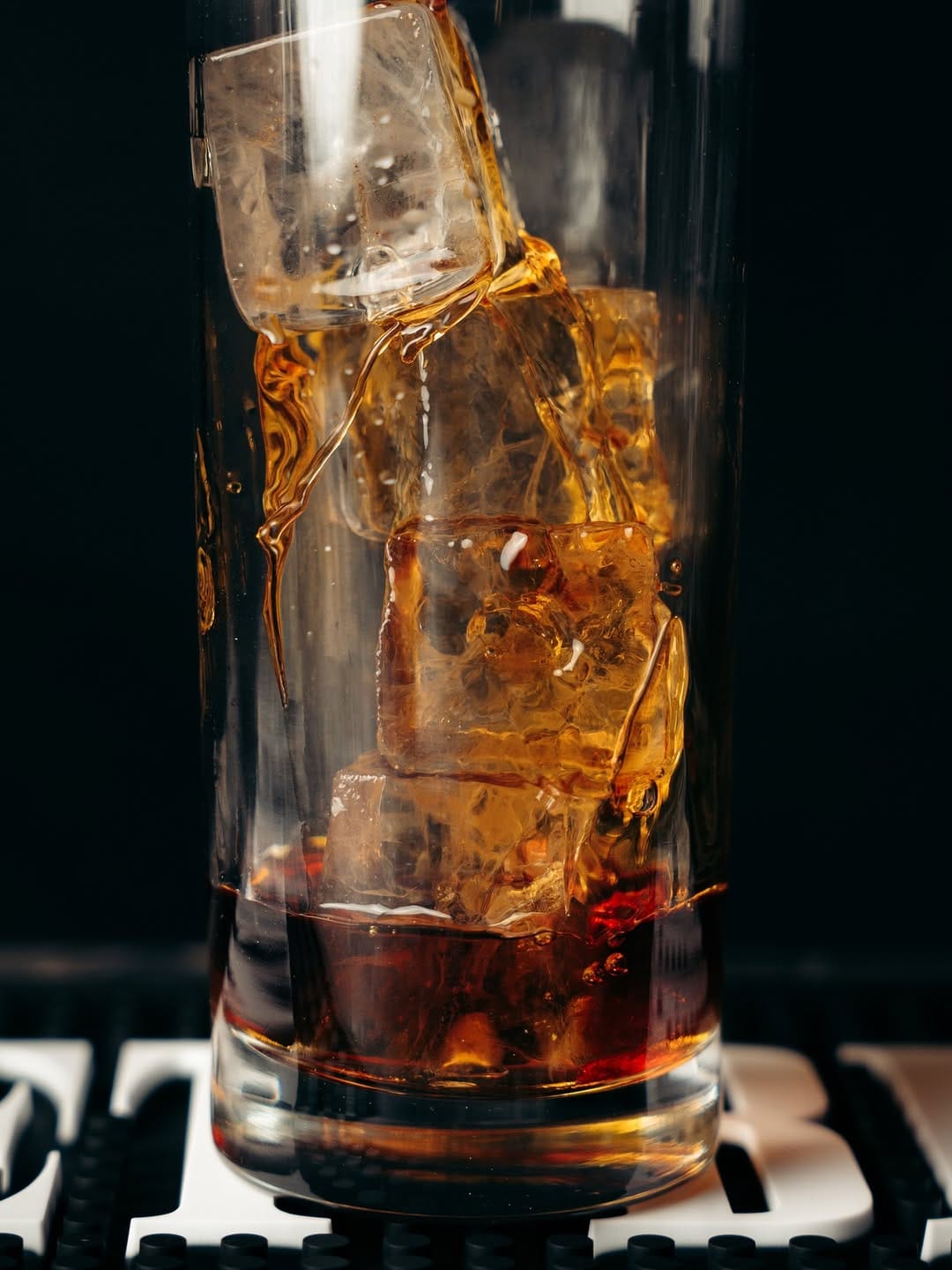 Post 8 by Fernet Branca Deutschland on Instagram (carousel)