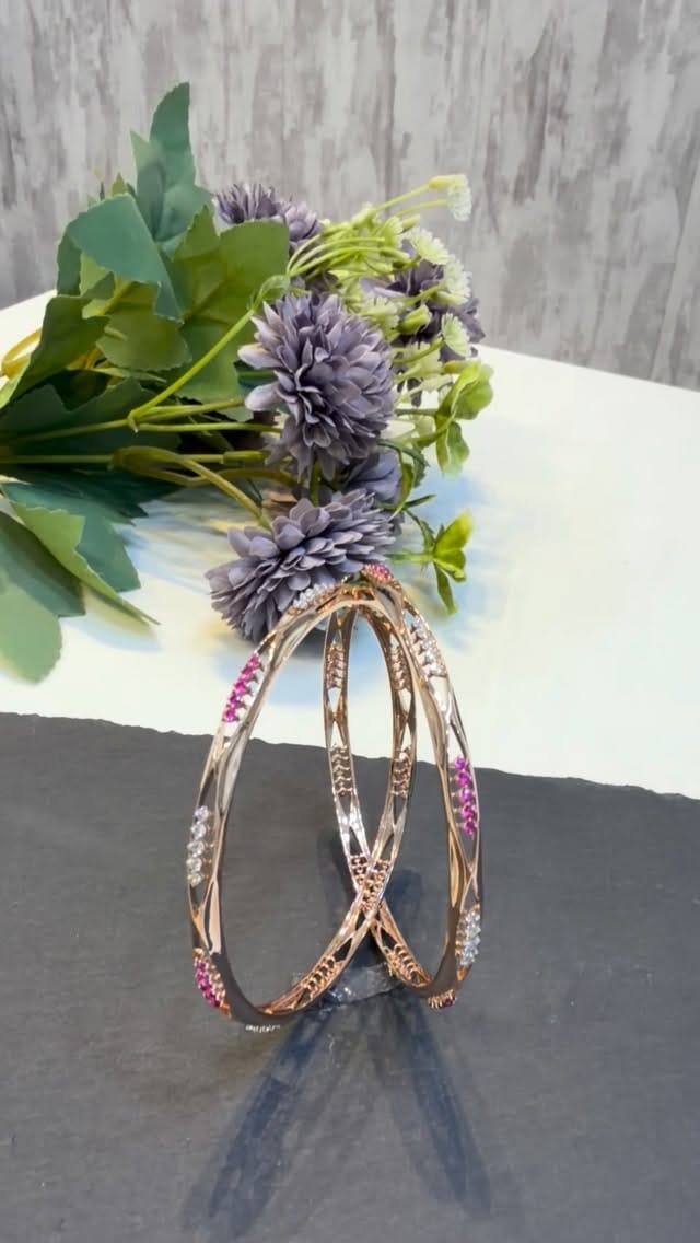 Post 1 by Swarn Mahal Jewellers (p) Ltd. on Instagram (video)
