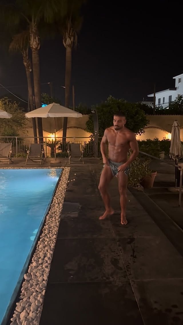 Post 4 by Ivan Naccari on Instagram (video)