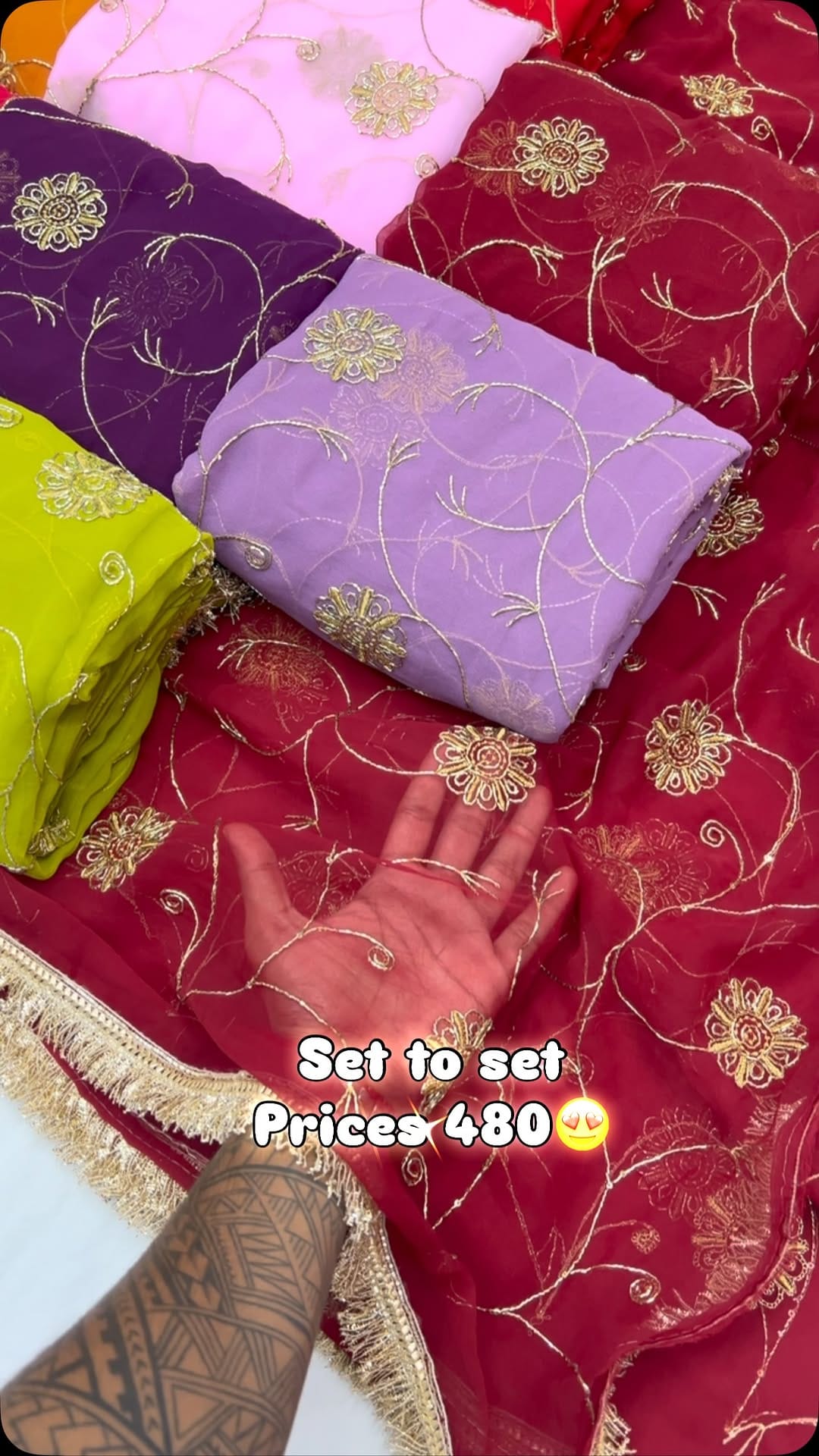 Post 4 by surat sarees on Instagram (video)