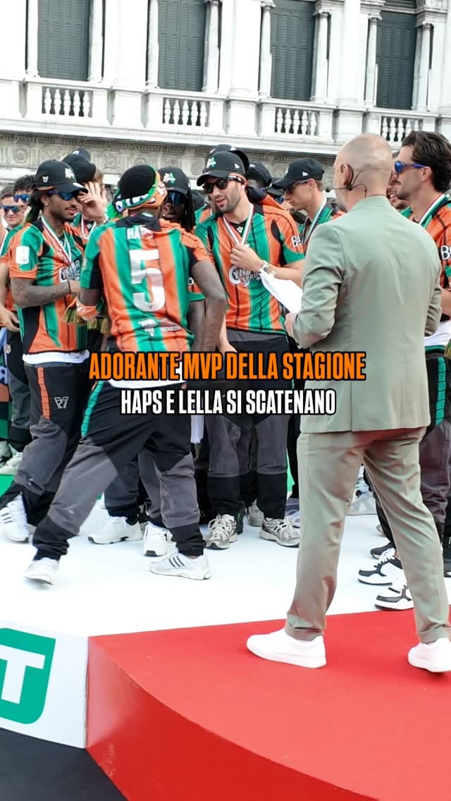 Post 6 by Andrea Adorante on Instagram (video)