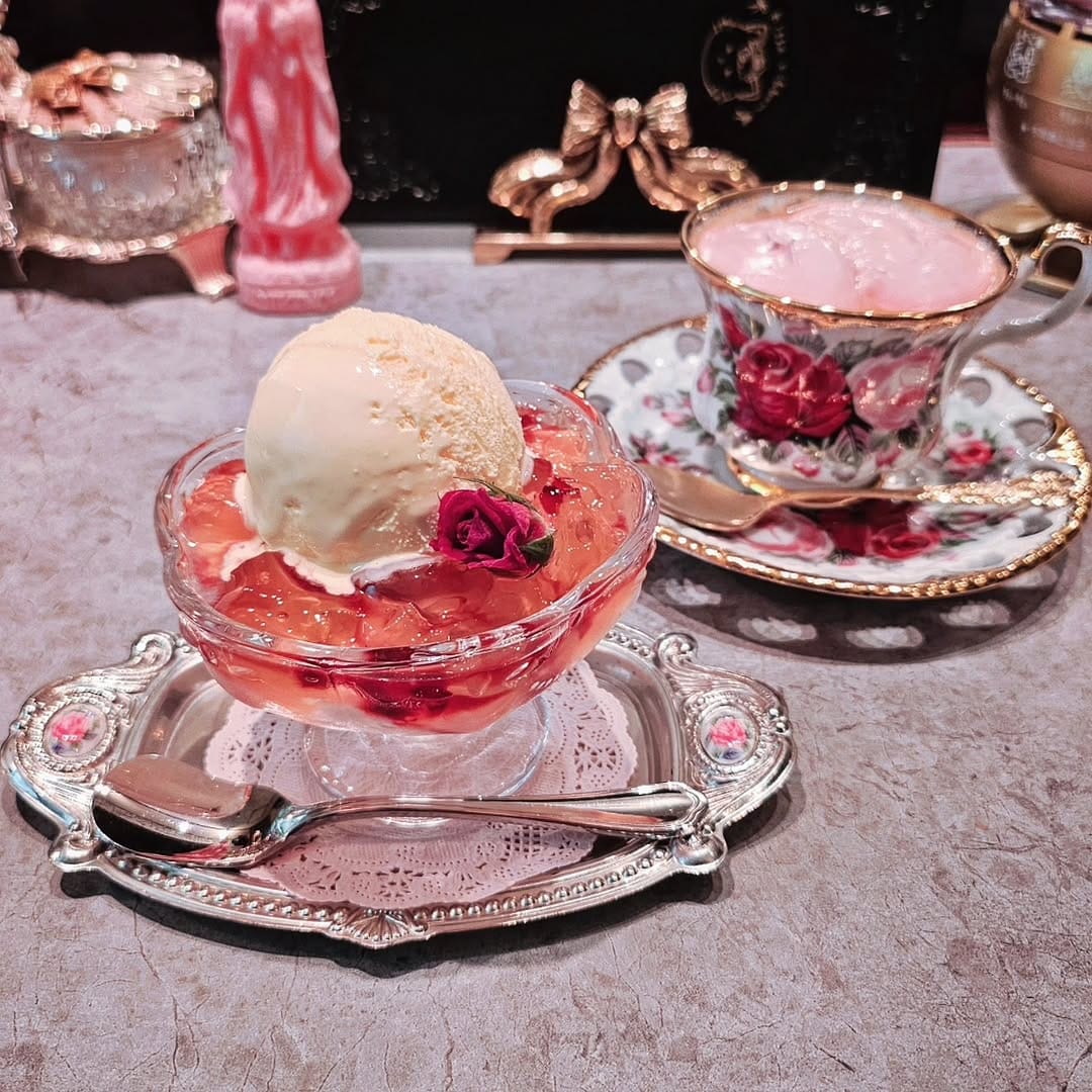 Post 4 by 喫茶リボン on Instagram (image)