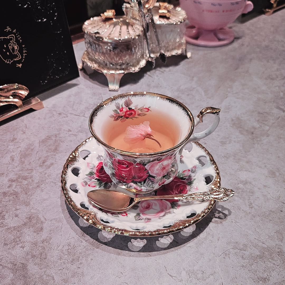 Post 6 by 喫茶リボン on Instagram (image)