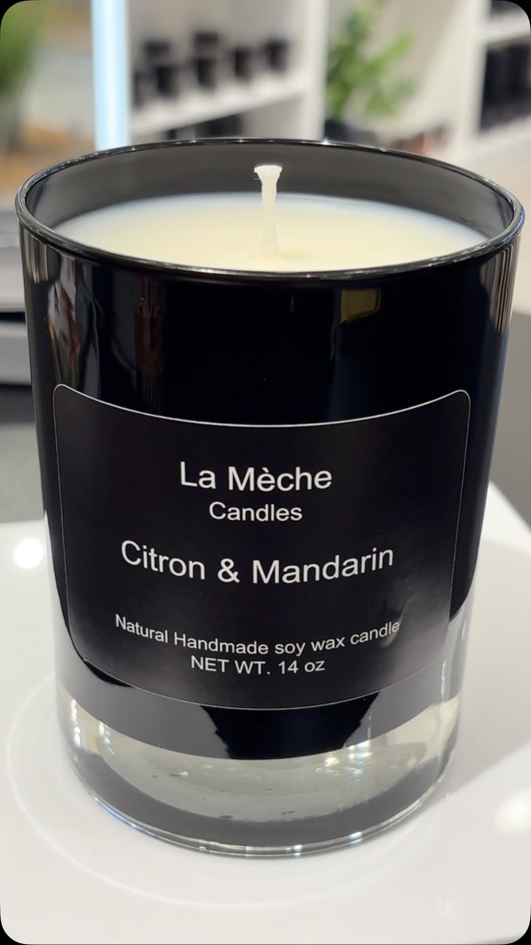 Post 9 by La Mèche /Scented candles on Instagram (video)