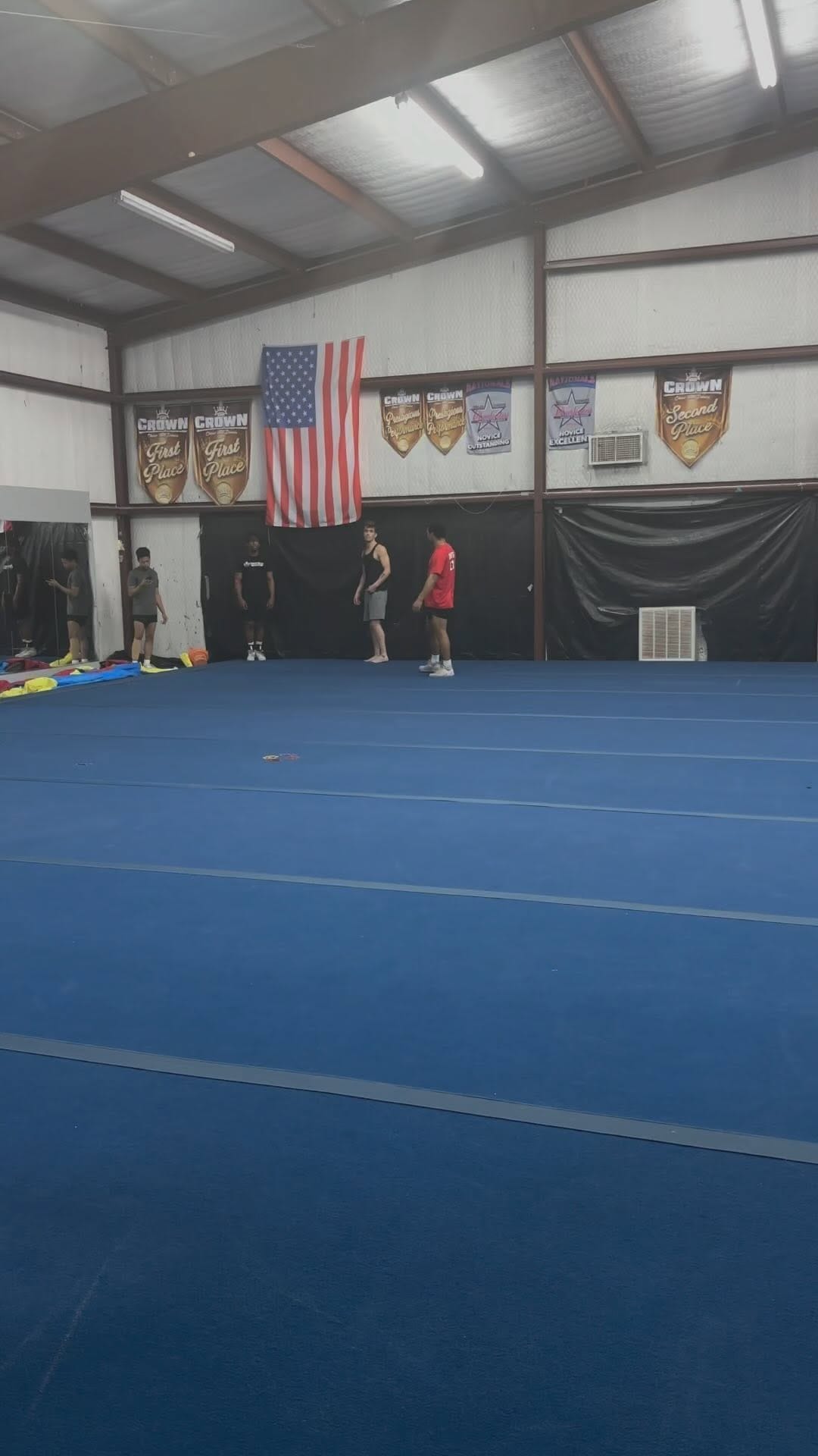 Post 5 by @famousquez on Instagram (video)