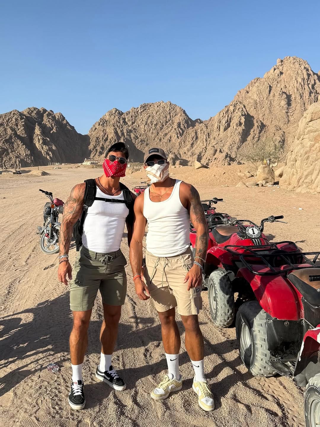 Post 2 by 𝗗𝗔𝗩𝗜𝗗𝗘 𝗦𝗜𝗟𝗩𝗘𝗦𝗧𝗥𝗜 on Instagram (carousel)
