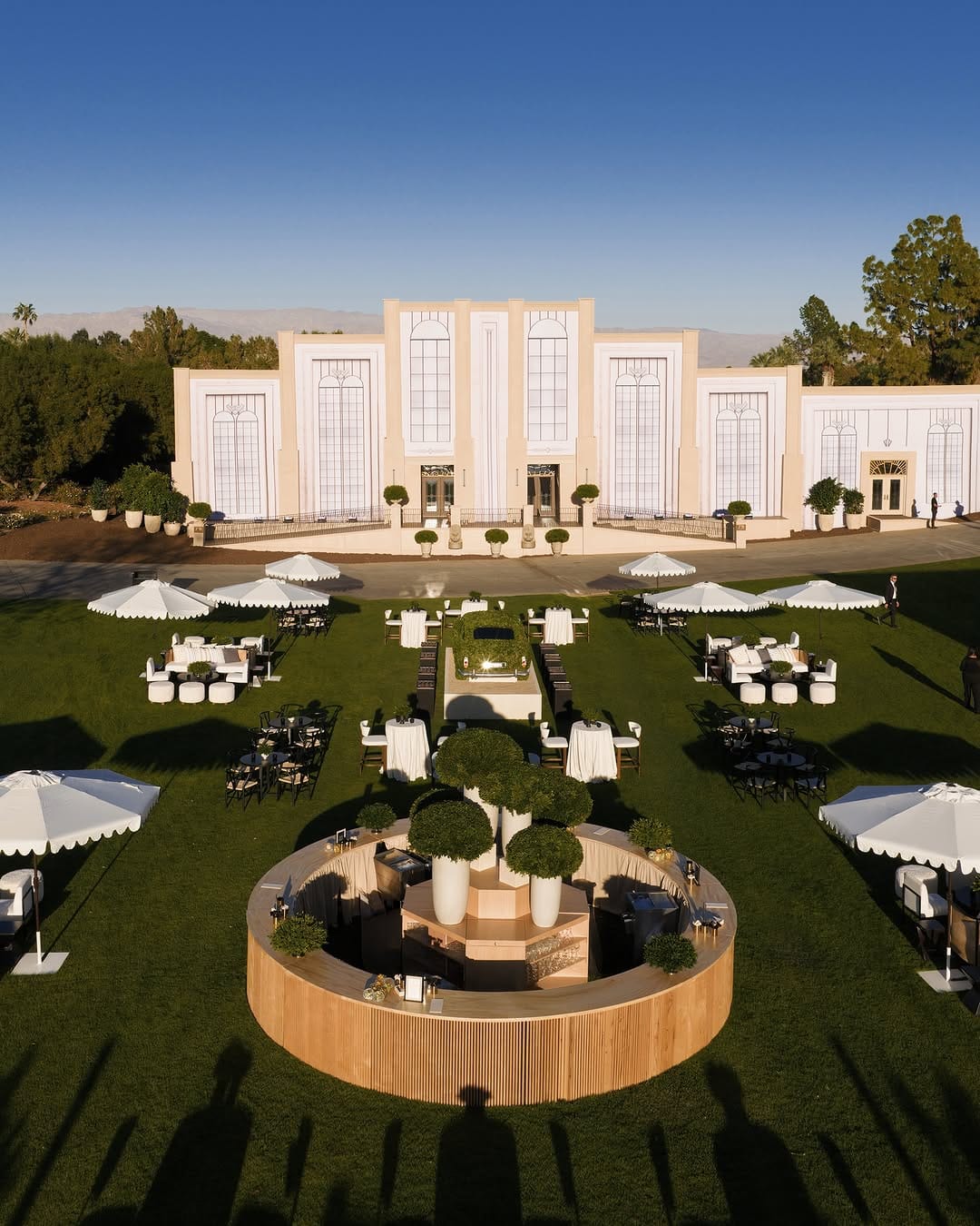 Post 8 by WEDDINGS BY ALLAN ZEPEDA on Instagram (carousel)