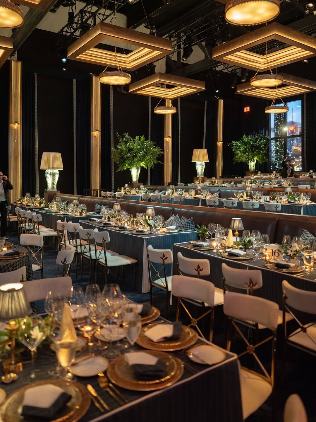 Post 3 by WEDDINGS BY ALLAN ZEPEDA on Instagram (carousel)