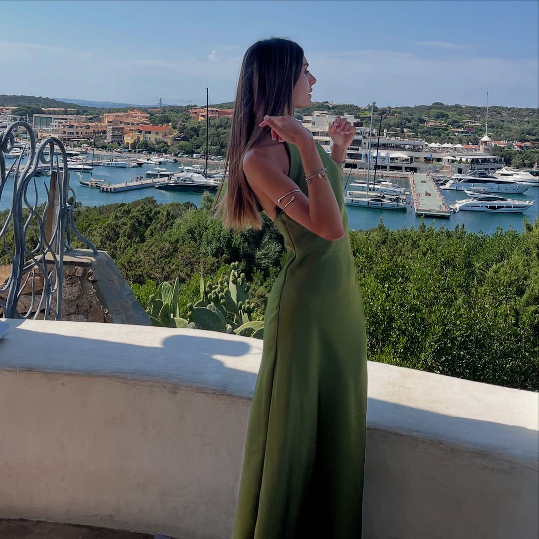 Post 3 by ANDREA GIULIA🎀 on Instagram (carousel)
