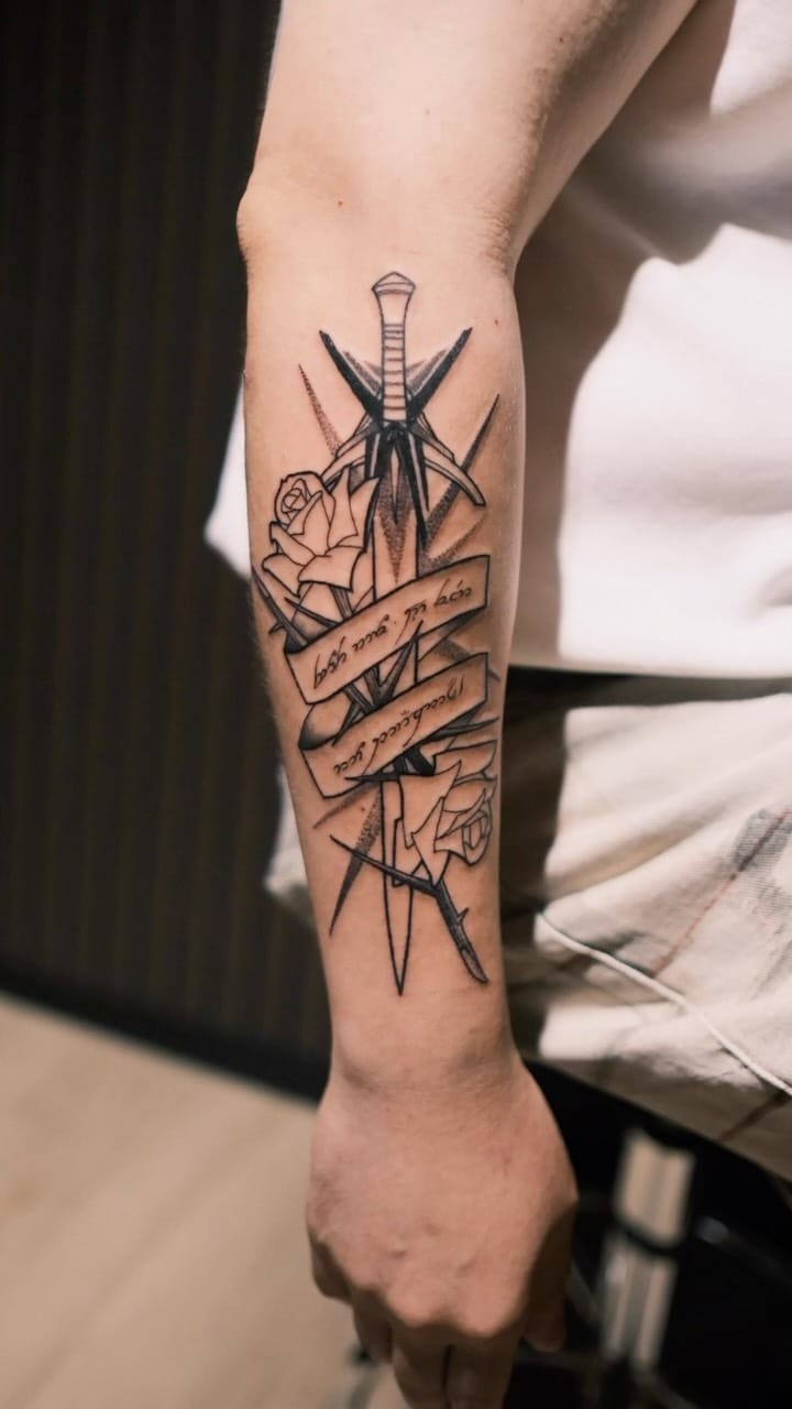 Post 4 by Jeff Li ✧ botanical tattoo artist on Instagram (video)