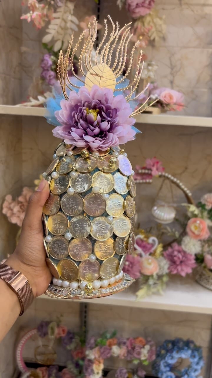 Post 4 by Tohfa town - TheGiftshop ❤️ on Instagram (video)