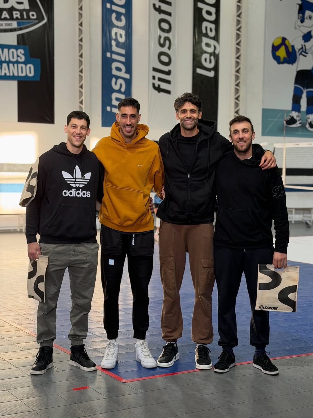 Post 4 by Sebastián Solé on Instagram (carousel)