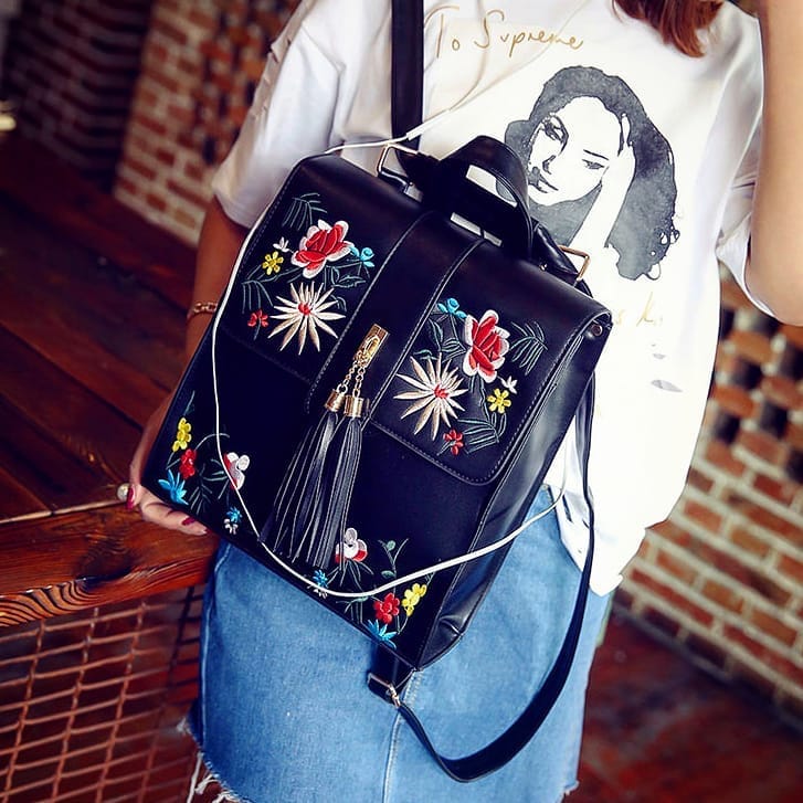 Post 4 by ✴FloralCat Bags & Accessories✴ on Instagram (image)