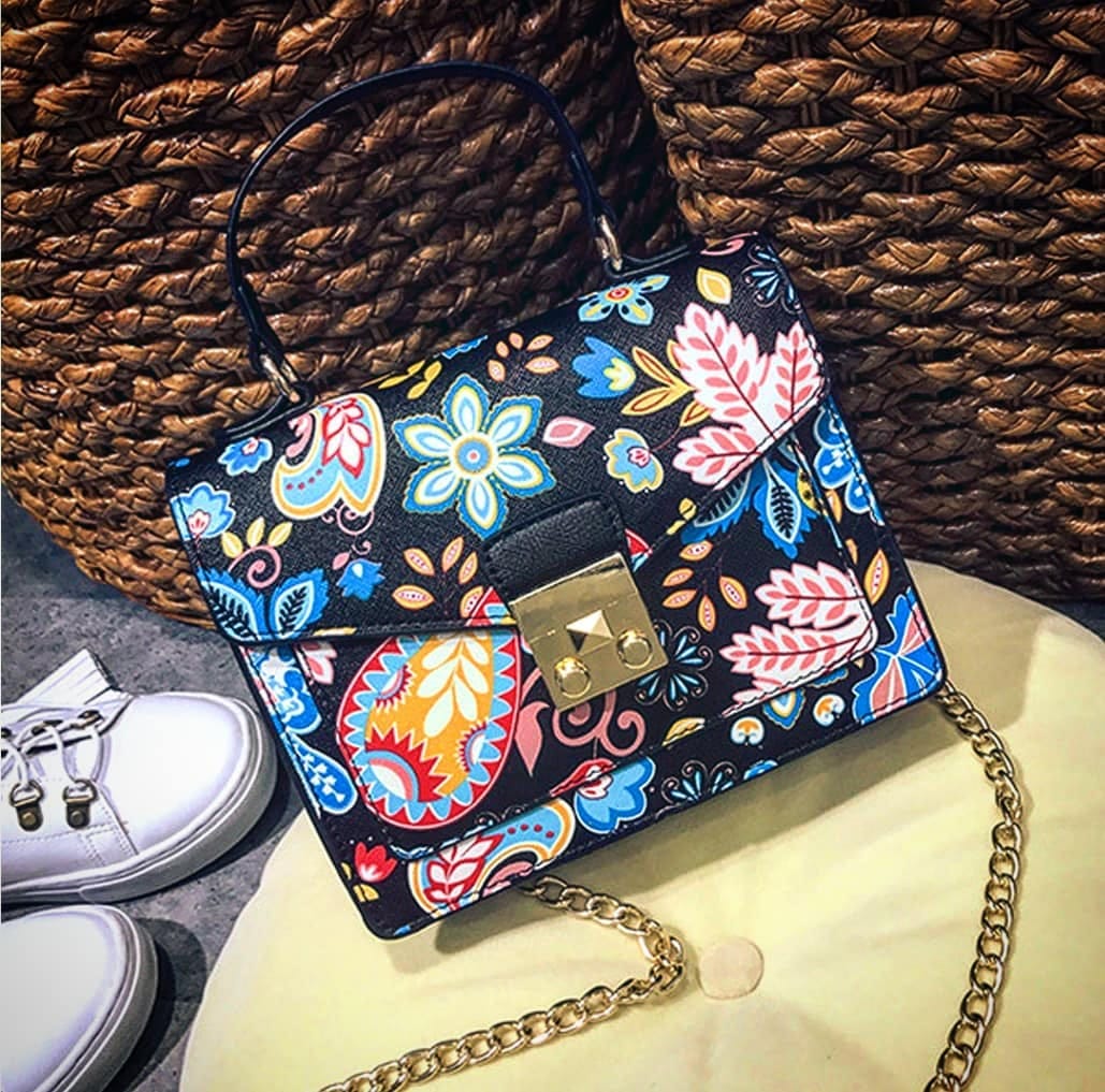 Post 2 by ✴FloralCat Bags & Accessories✴ on Instagram (image)