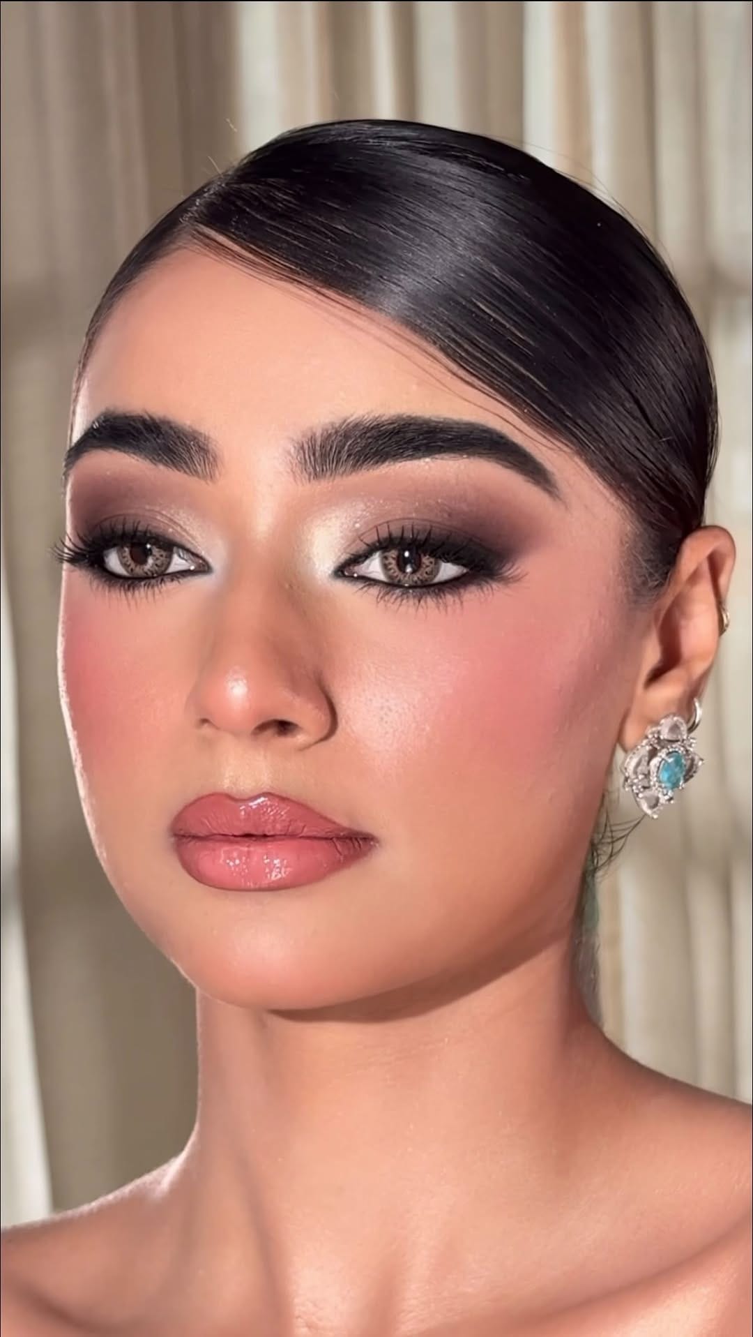 Post 1 by Tarun Singh  || Fashion & Beauty photographer on Instagram (video)