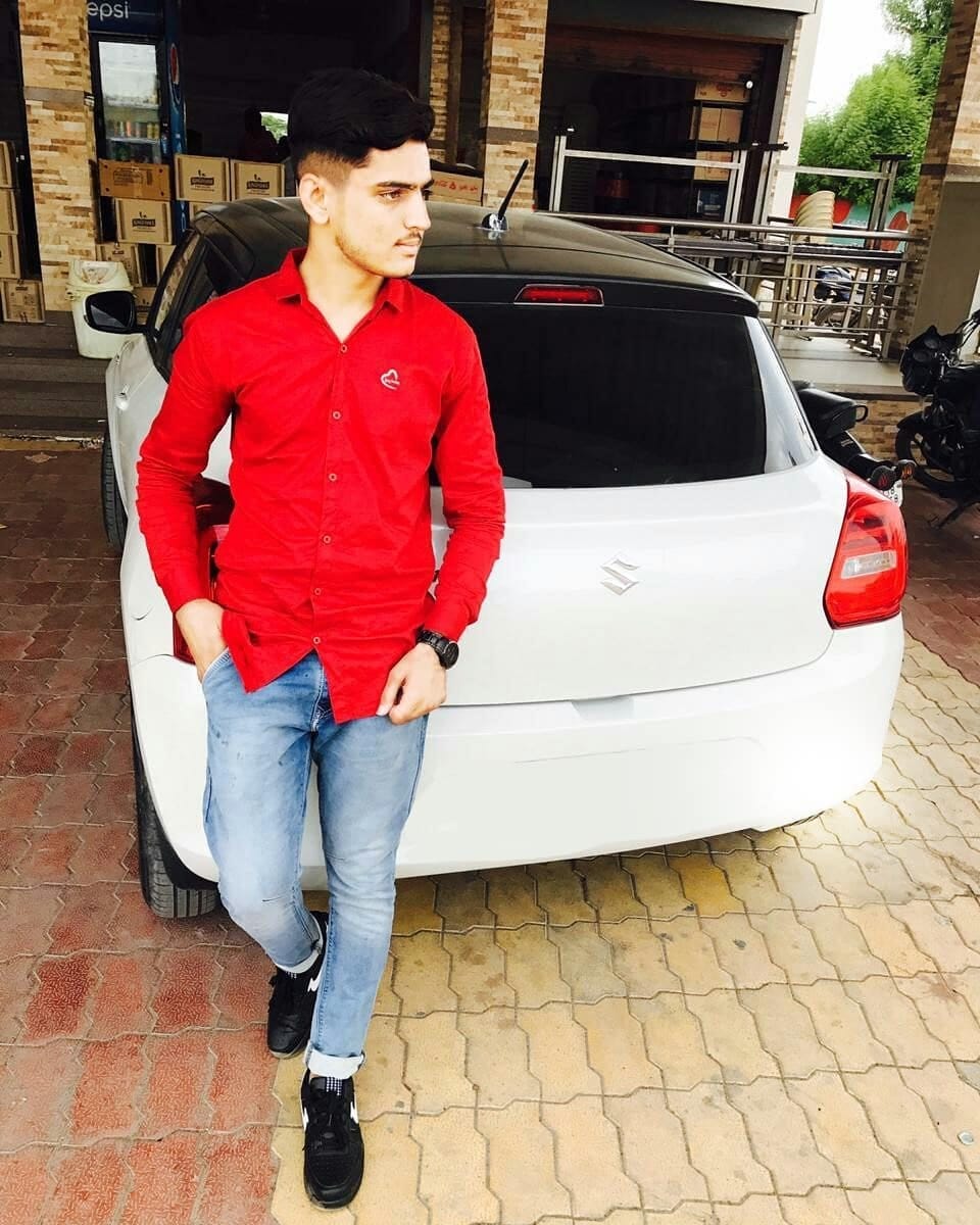 Post 9 by ALFAAZ @98 on Instagram (image)