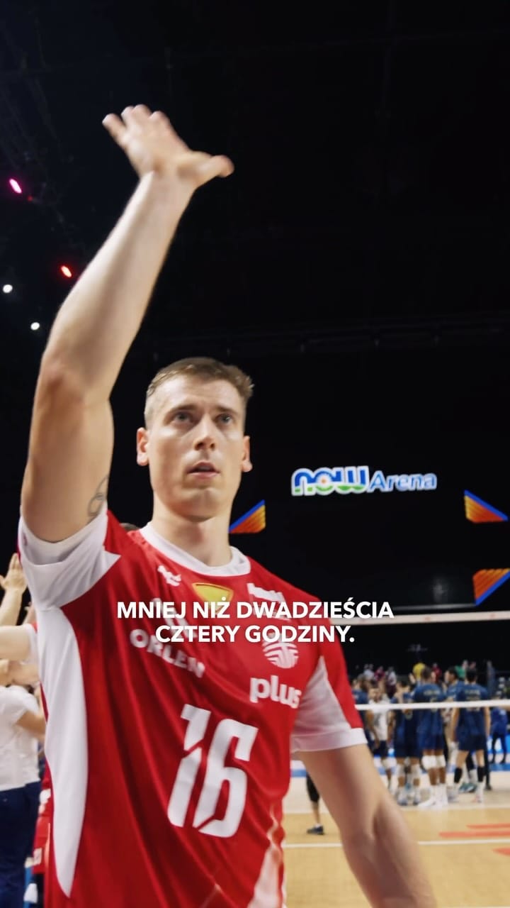 Post 1 by Kamil Semeniuk on Instagram (video)