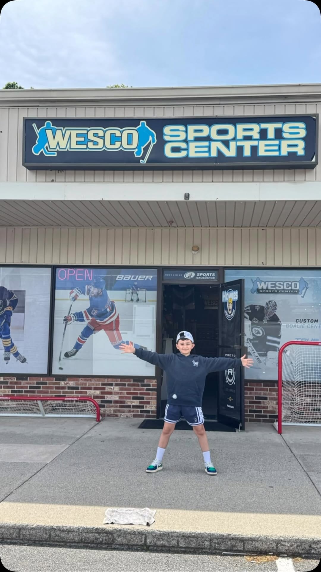 Post 4 by KOVA GOALIE | Hockey Gear on Instagram (video)
