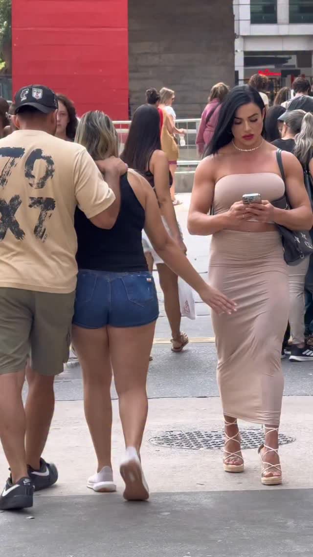 Post 9 by Alicia Romero Calomarde on Instagram (video)
