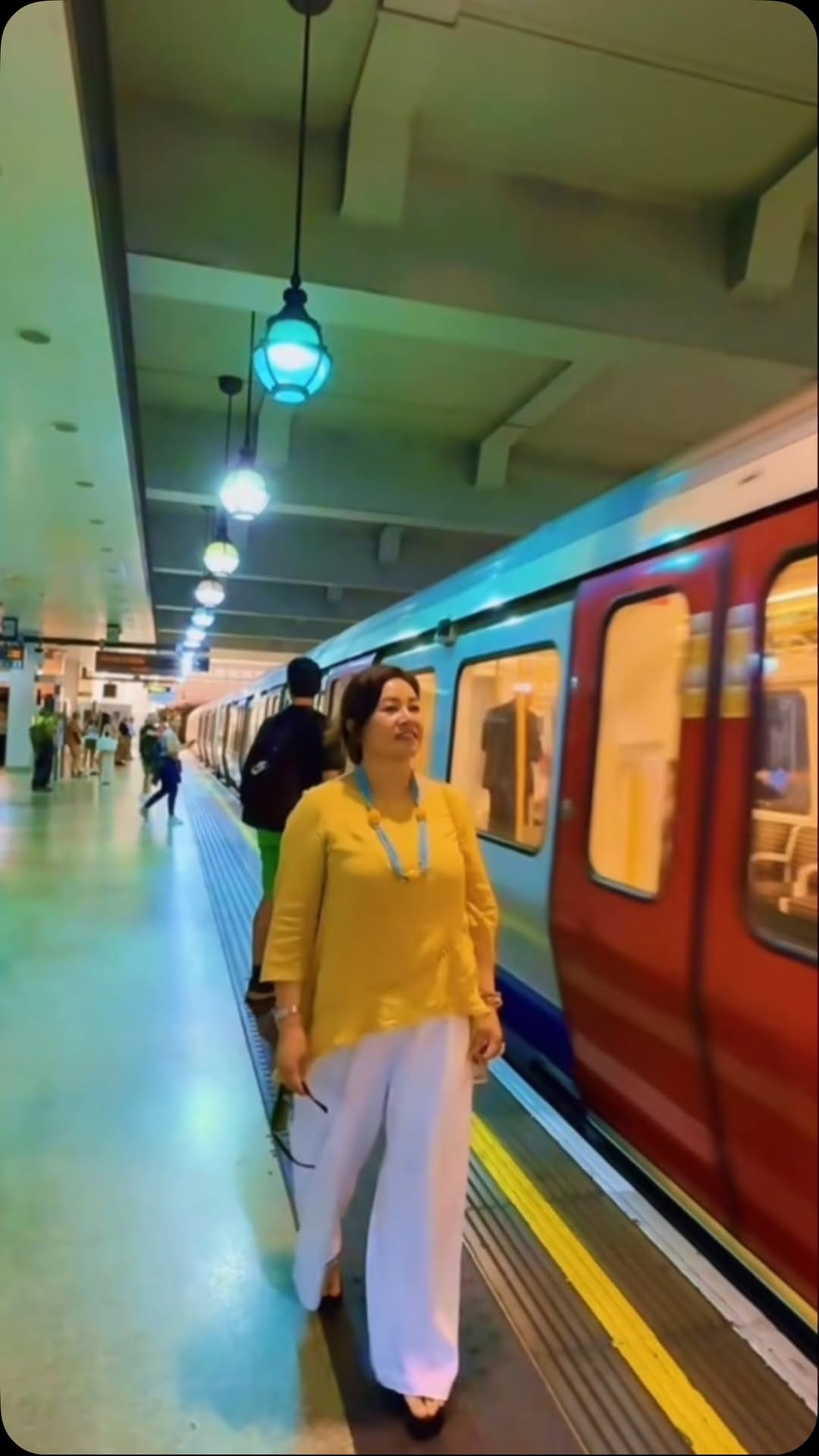 Post 3 by Memisa Ghale on Instagram (video)