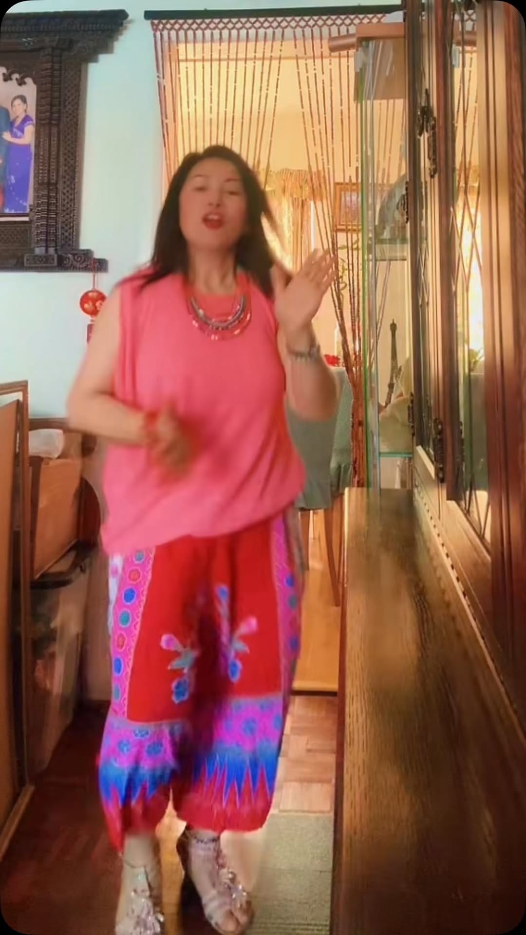 Post 6 by Memisa Ghale on Instagram (video)