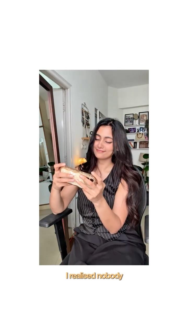 Post 2 by Apoorva Dixit on Instagram (video)