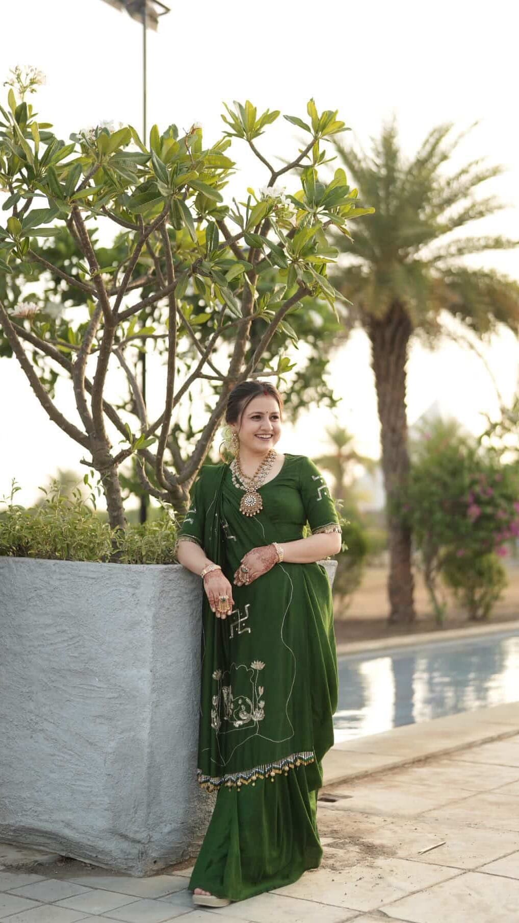 Post 7 by Mahira saree on Instagram (video)