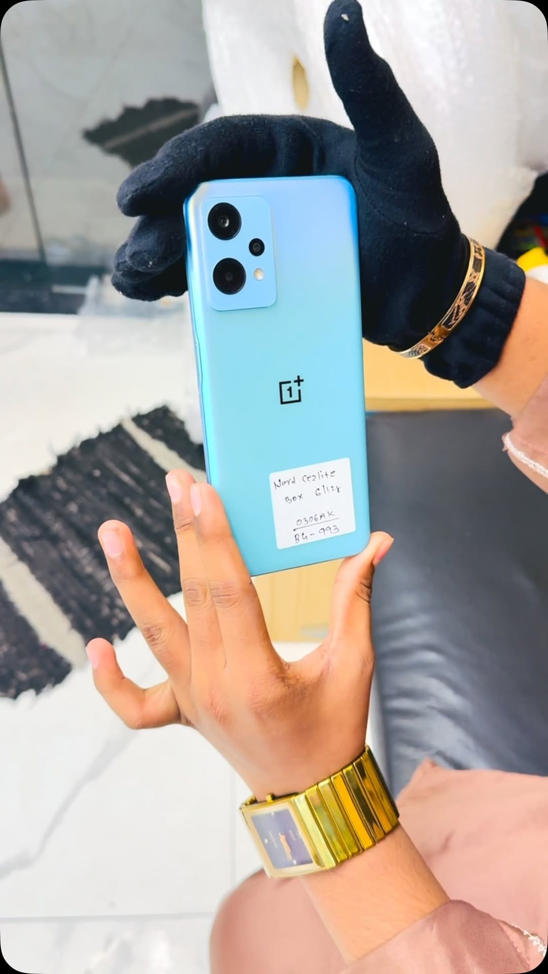 Post 2 by ZS Mobile & Accessories on Instagram (video)
