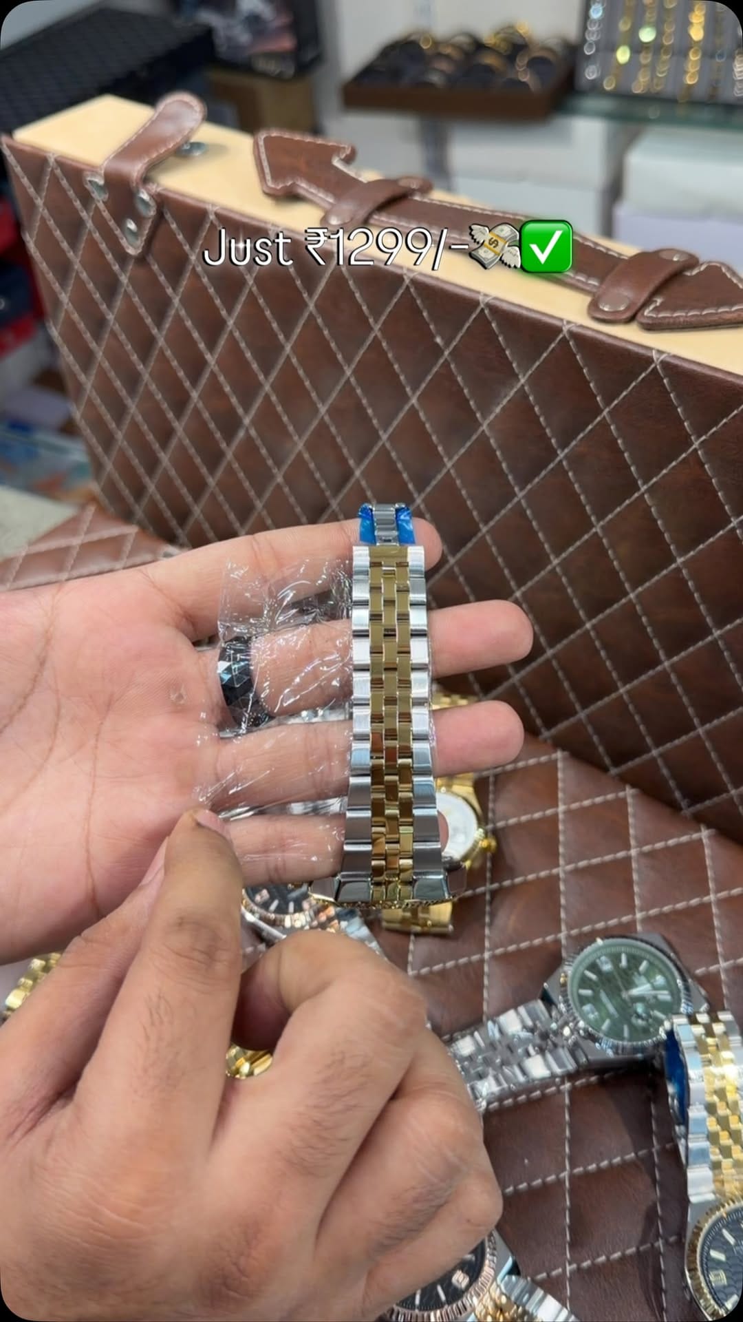 Post 9 by ZS Mobile & Accessories on Instagram (video)