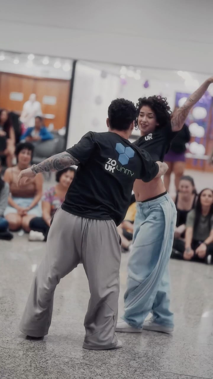 Post 1 by Nina Darbello & Matheus Franco on Instagram (video)