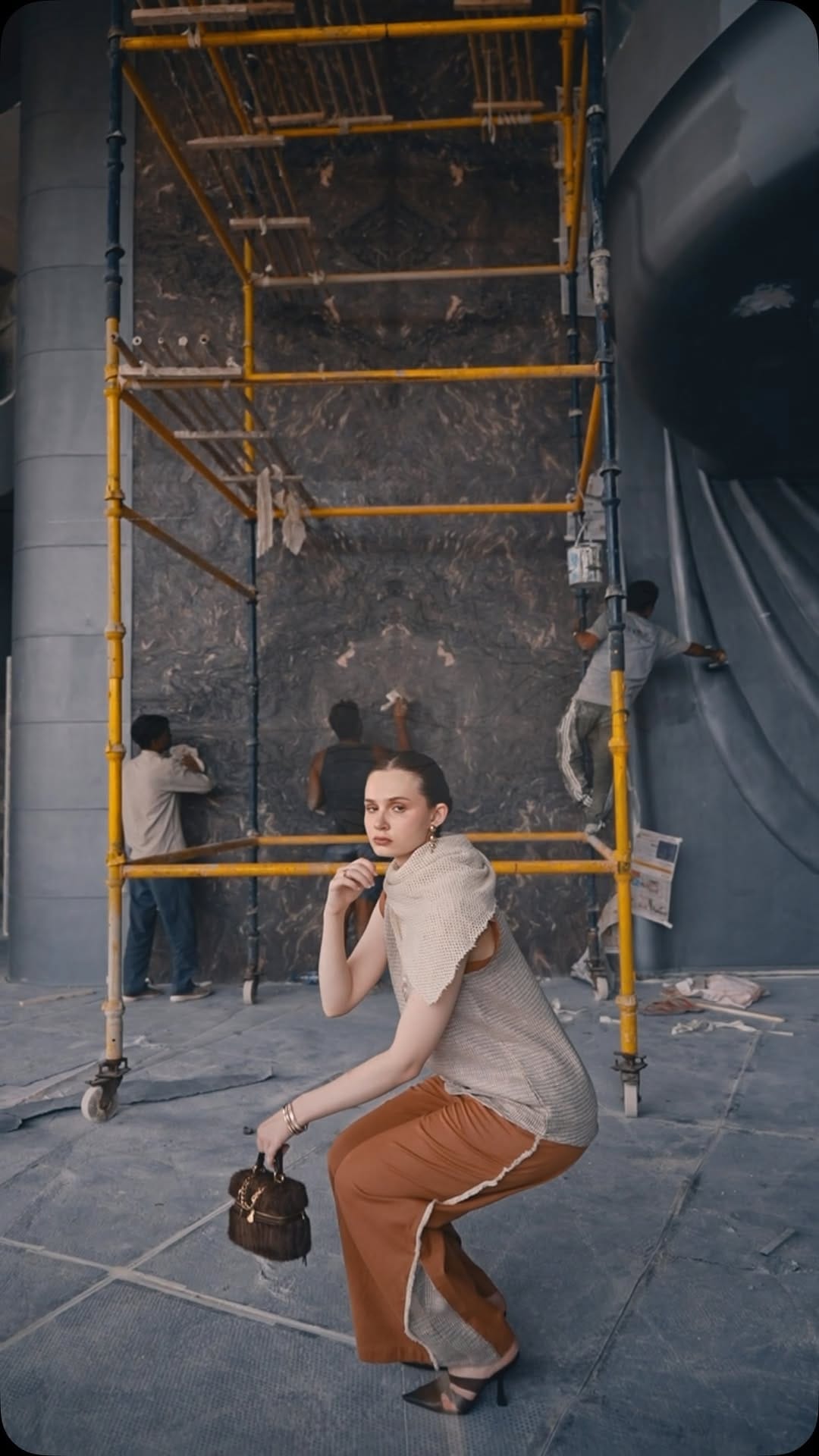 Post 1 by Fashion Dwar on Instagram (video)