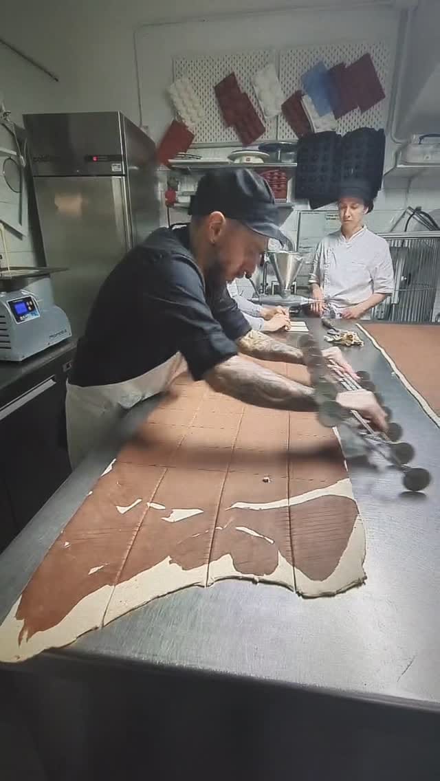 Post 5 by Taste Bologna on Instagram (video)