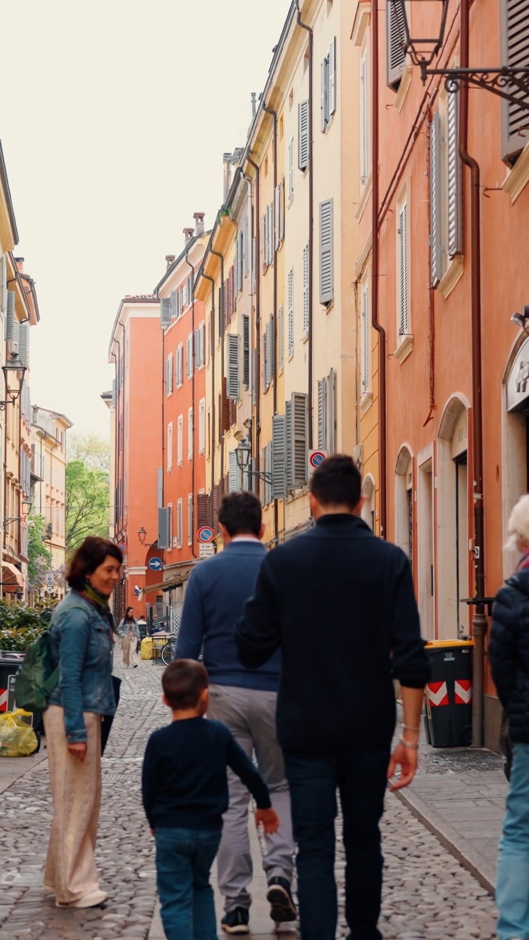 Post 9 by Taste Bologna on Instagram (video)