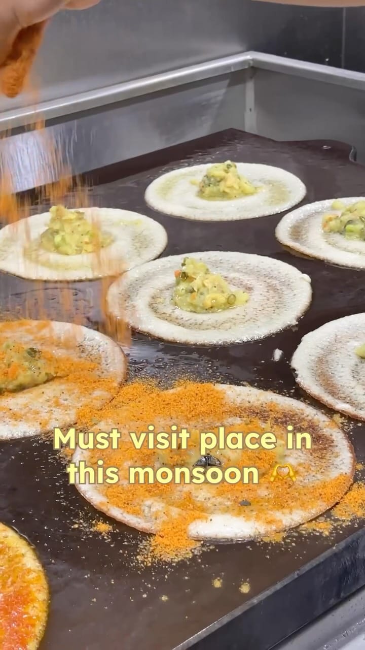 Post 2 by Mrunmai | Pune Food Blogger on Instagram (video)