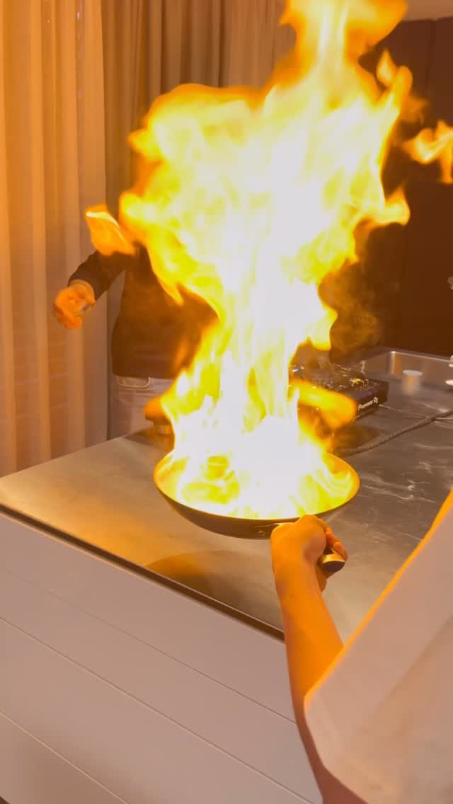 Post 1 by 👨🏽‍🍳 Konstantin L. 🥄 on Instagram (video)