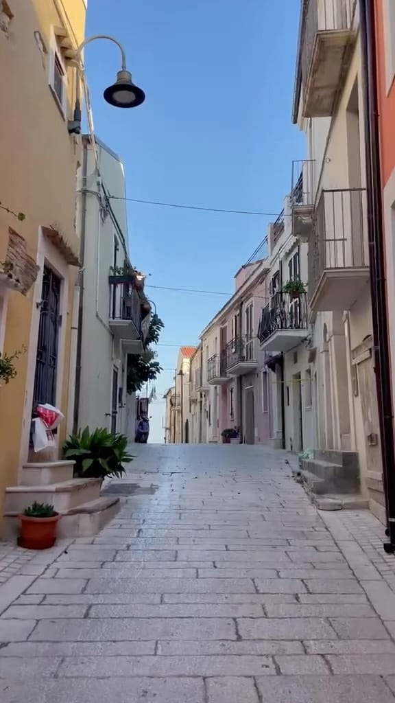 Post 4 by Adele Ursitti | MammaLina on Instagram (video)