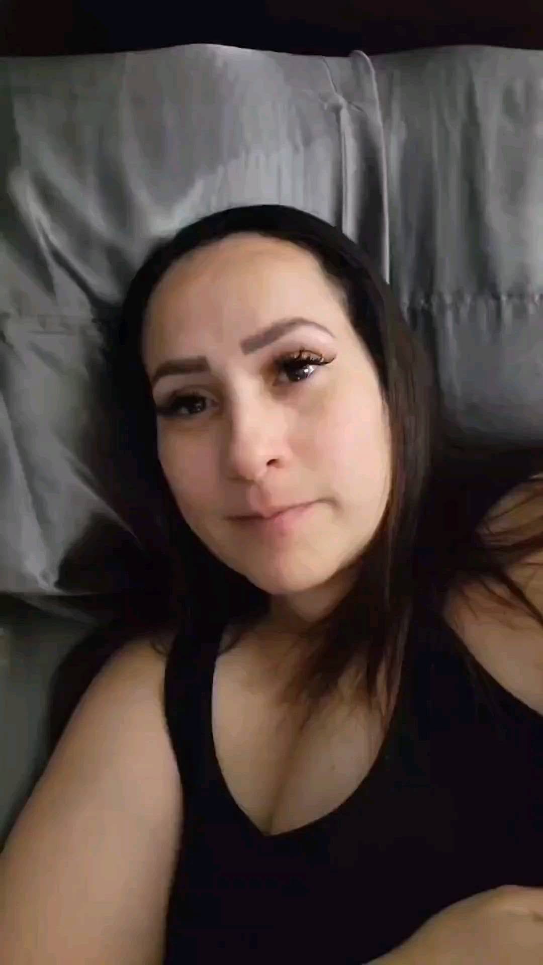 Post 6 by Momo and The Floof Mafia on Instagram (video)