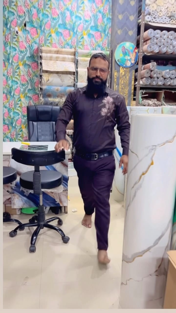 Post 7 by Royal wallpaper on Instagram (video)