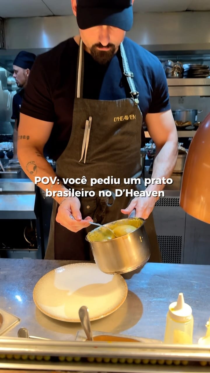 Post 5 by Ricardo Delhaye on Instagram (video)