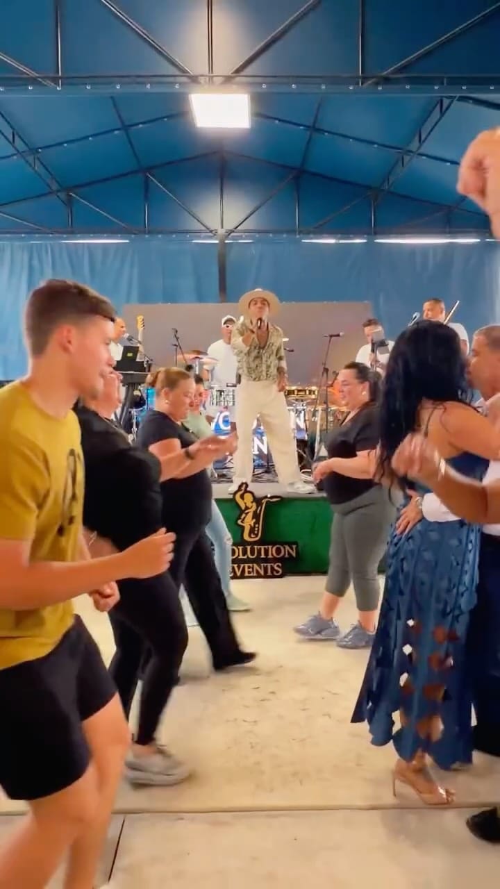 Post 9 by Comida Cubana en Miami 🇨🇺🇺🇸 on Instagram (video)