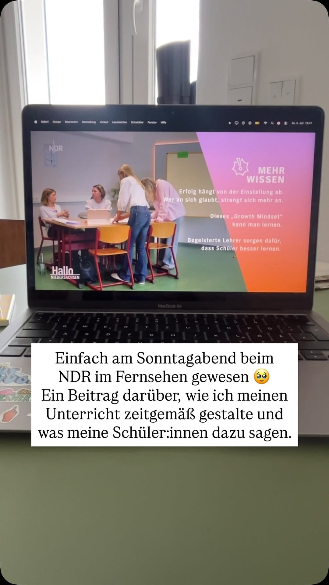 Post 1 by Isabell Hollnack - Zeitgemäßen Unterricht gestalten on Instagram (video)